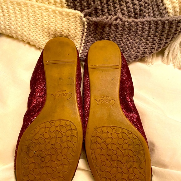 Coach Darsi Metallic Burgundy ballet flats with Gold hardware size 8.5 - Picture 15 of 16